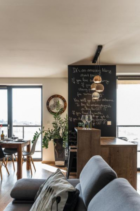 New Spacious Apartment with City View